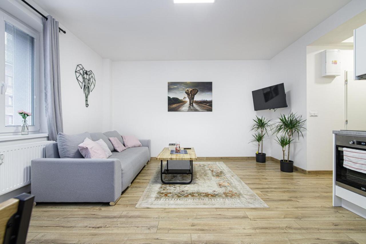 Apartment Hotel Stud Mb Ostrava Exterior photo